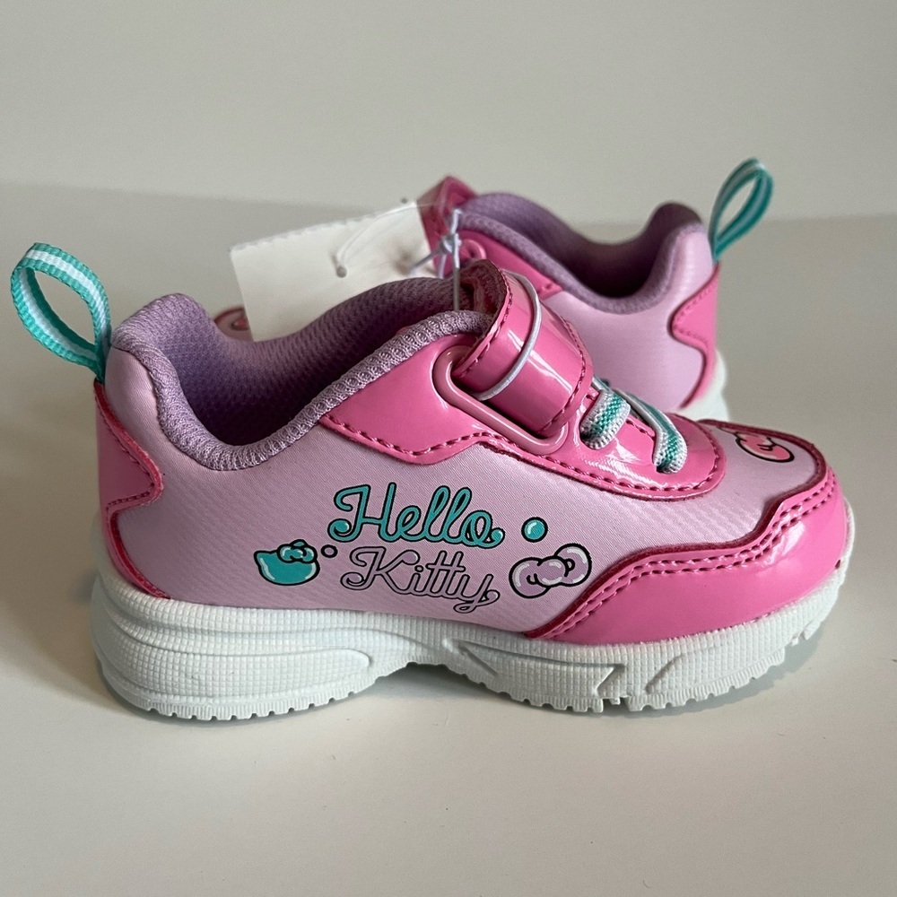 Hello Kitty Light-UpVelcro Shoes for Toddlers - Picture 5 of 11